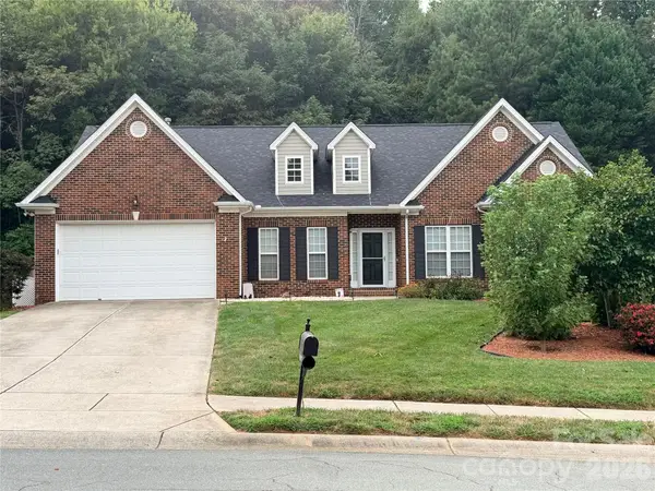 12015 Hampton Place Drive, Charlotte, NC 28269