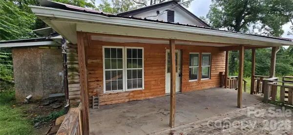 502 Healan Place Nw, Lenoir, NC 28645