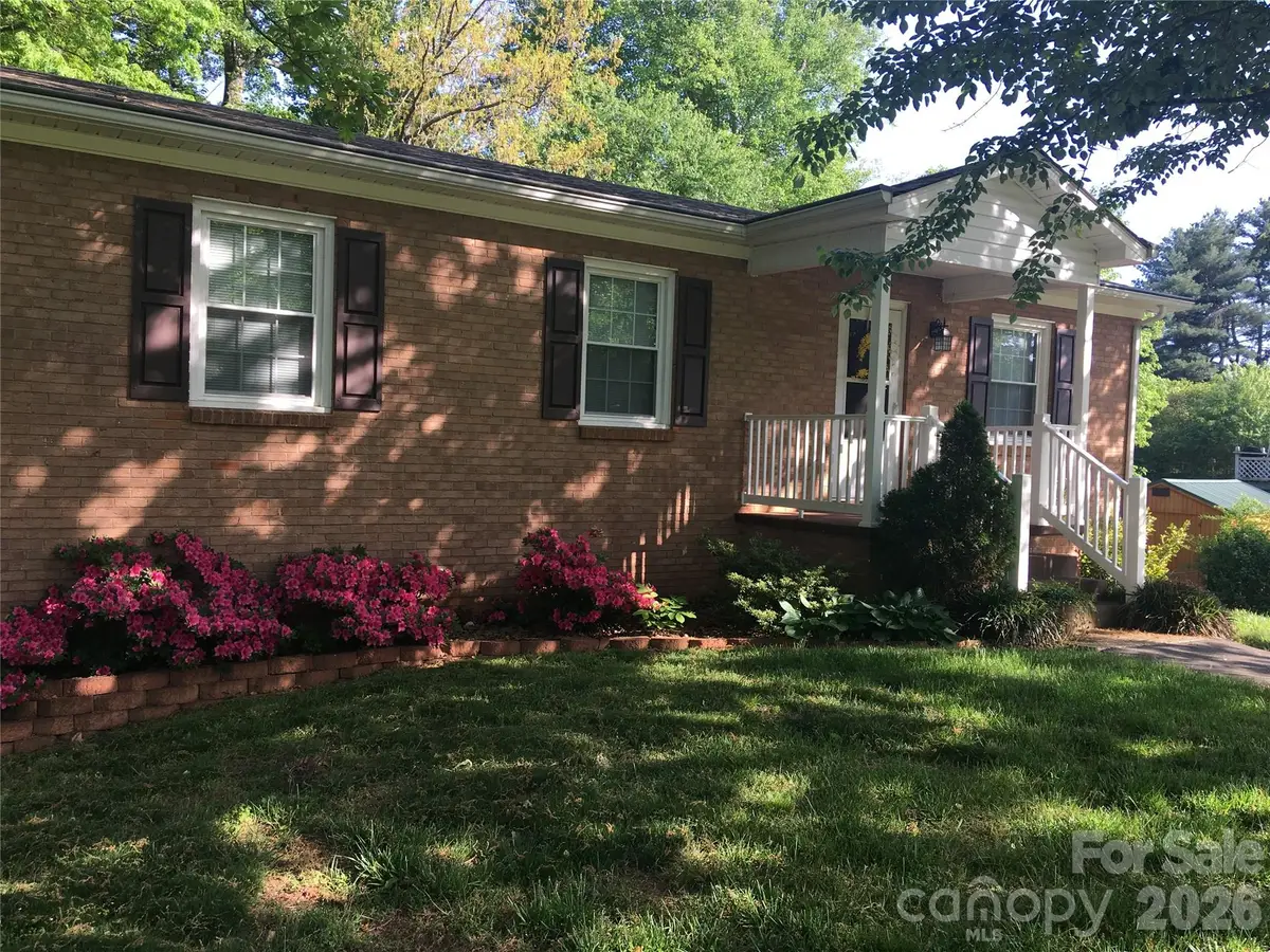 192 Heritage View Road, Hickory, NC 28601 - #1