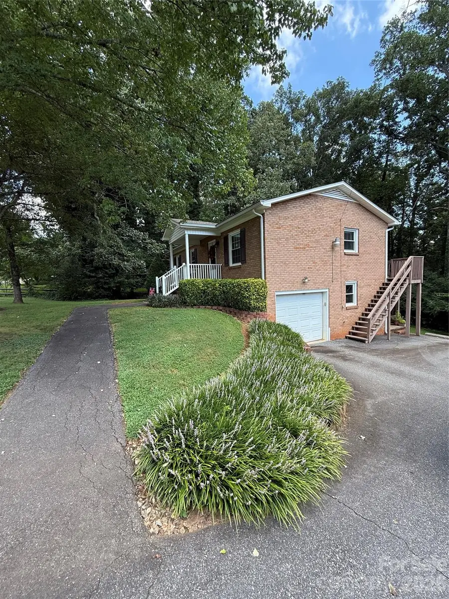 192 Heritage View Road, Hickory, NC 28601 - #3