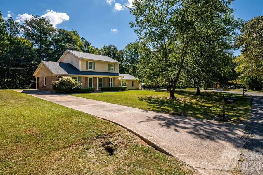 621 S Jackson Avenue, Waxhaw, NC 28173 - #3