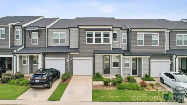 3132 Hutton Gardens Lane, Charlotte, NC 28269