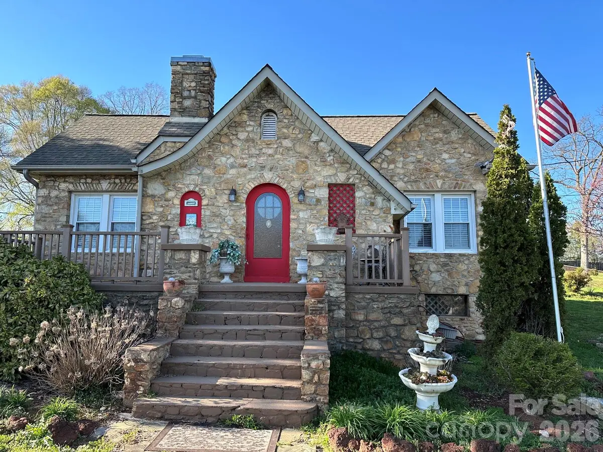 106 Myrtle Street, Morganton, NC 28655 - #1