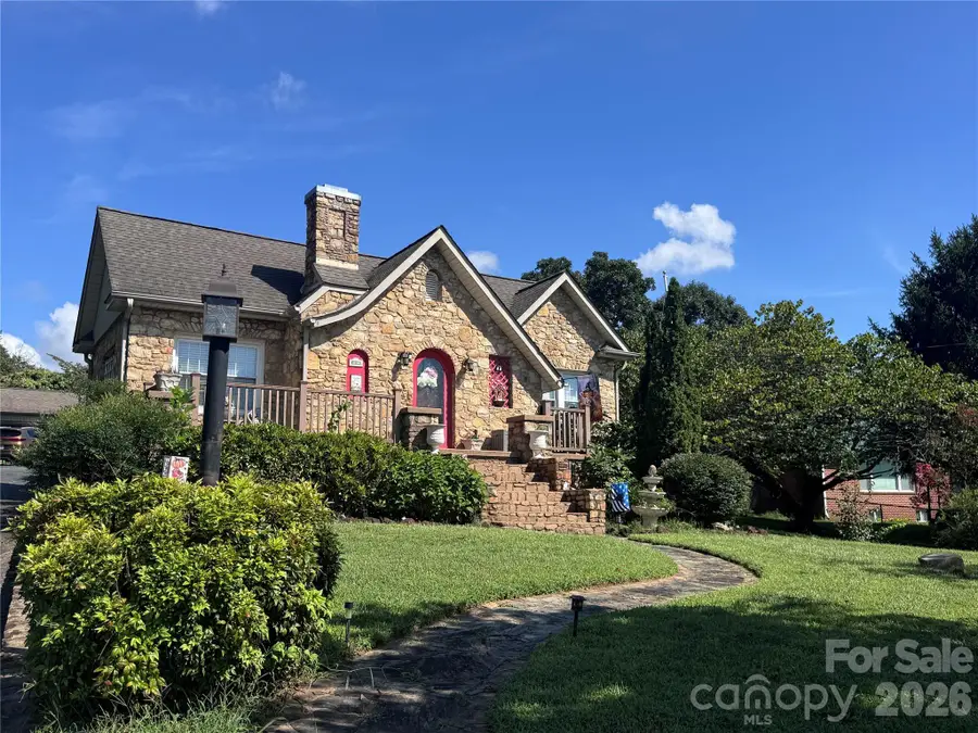 106 Myrtle Street, Morganton, NC 28655 - #2