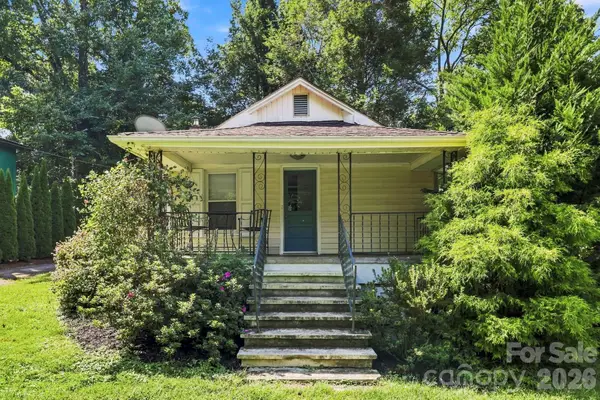 221 N Fork Road, Black Mountain, NC 28711
