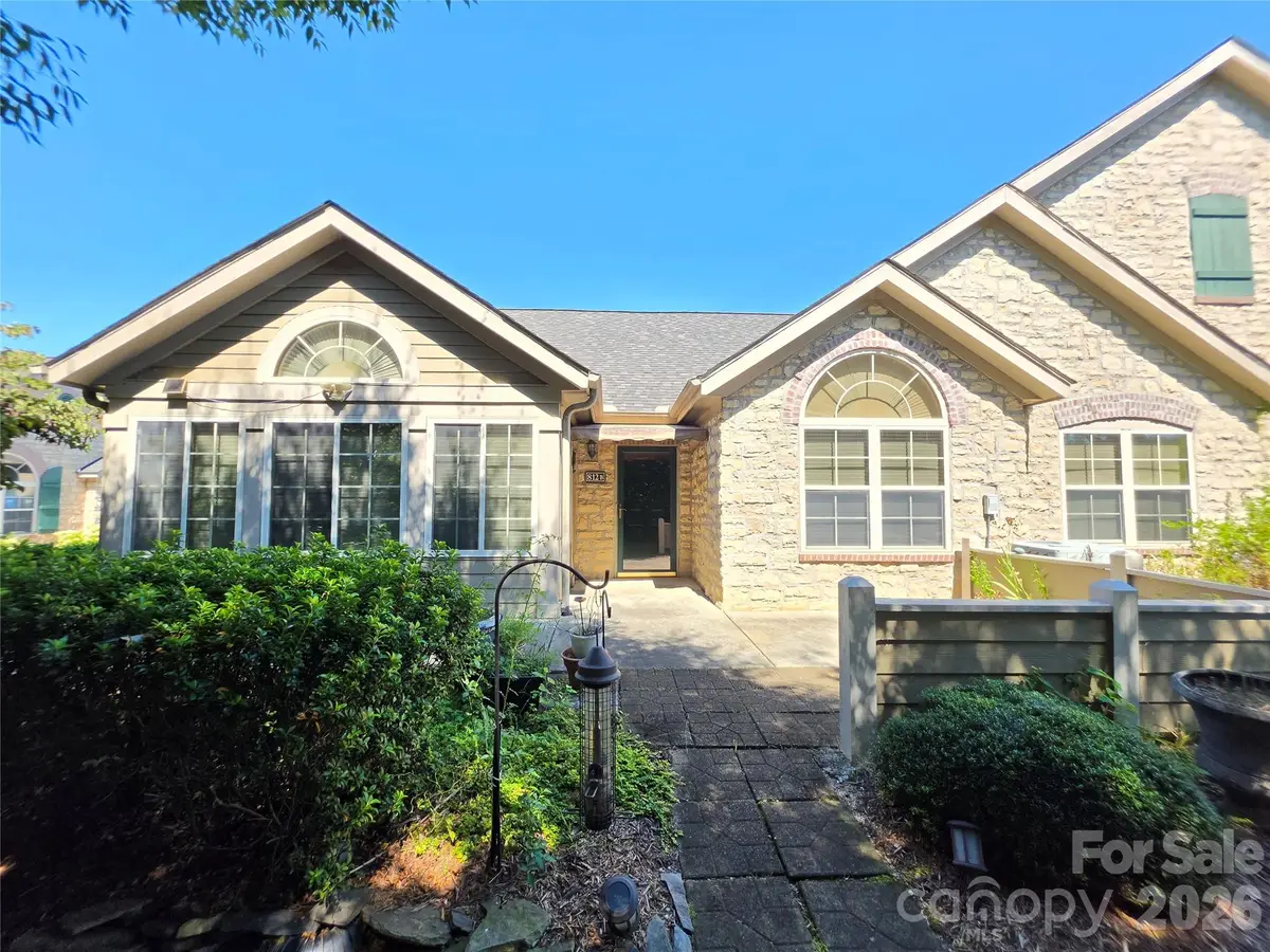 812 Wynnshire Drive #B, Hickory, NC 28601 - #1