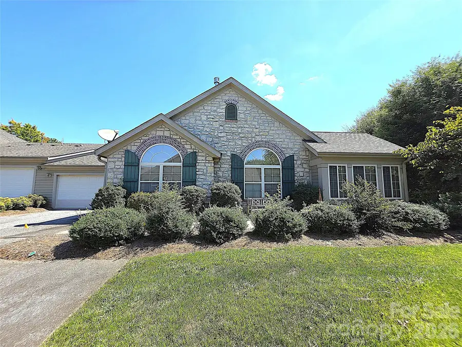 812 Wynnshire Drive #B, Hickory, NC 28601 - #3