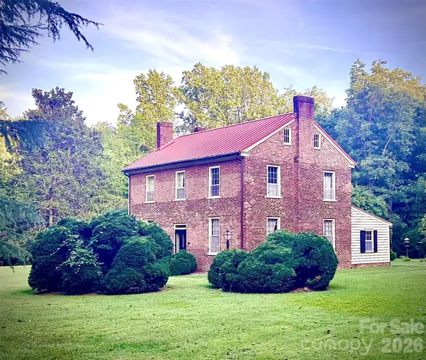 290 E Maple Avenue, Mocksville, NC 27028