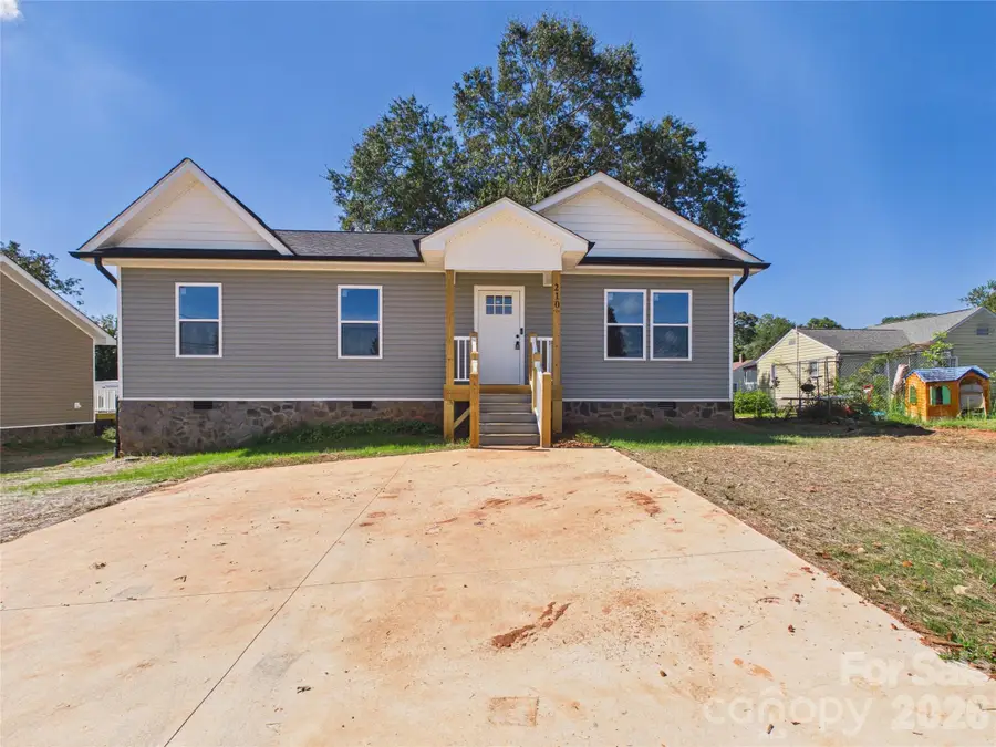 210 22nd Avenue Place Ne, Hickory, NC 28601 - #3