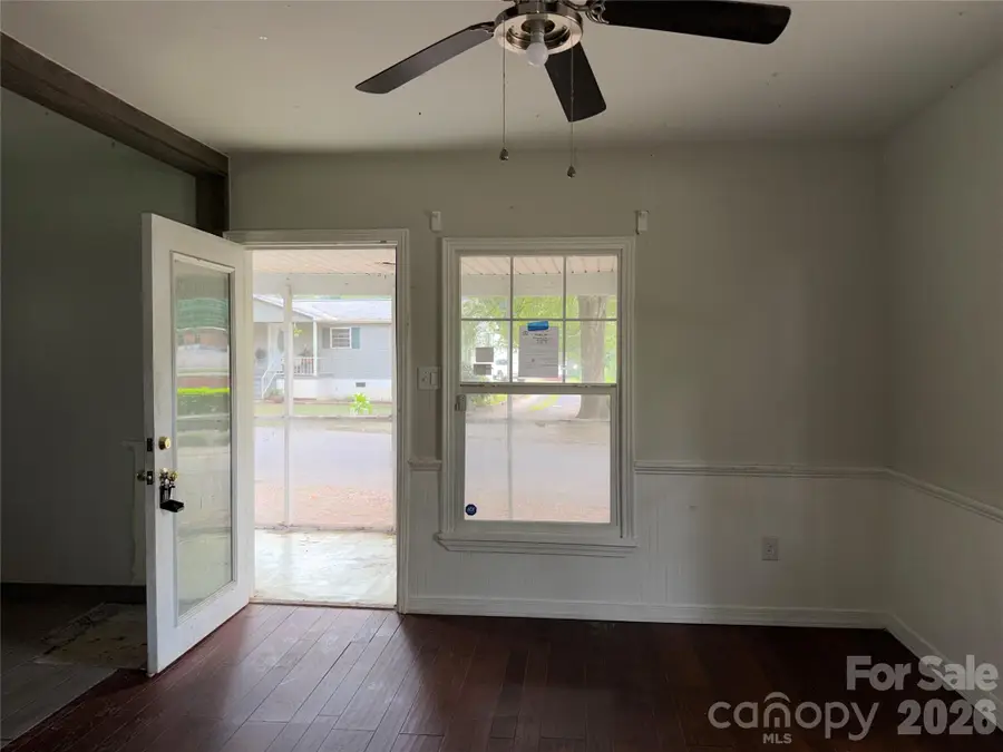 1442 School Street, Statesville, NC 28677 - #2