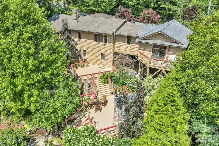 241 Wonderland Trail, Blowing Rock, NC 28605 - #2