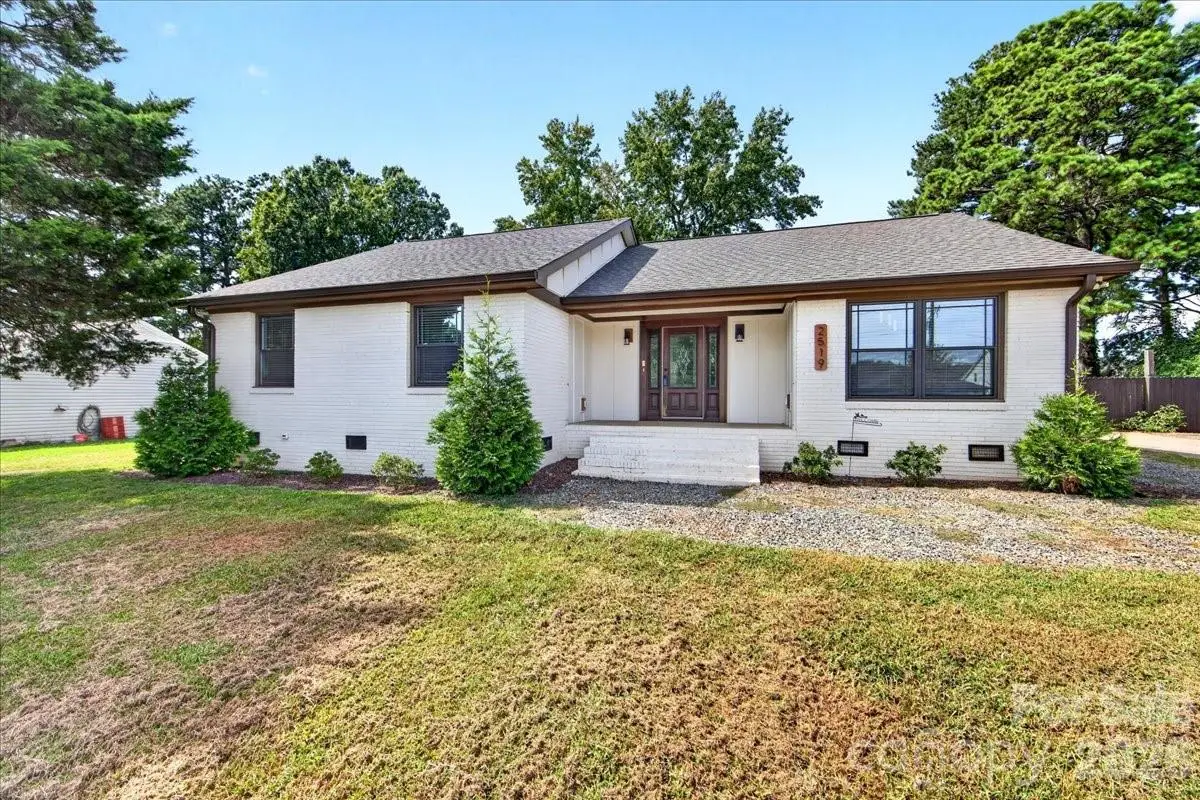 2519 Matthews Mint Hill Road, Matthews, NC 28105 - #1