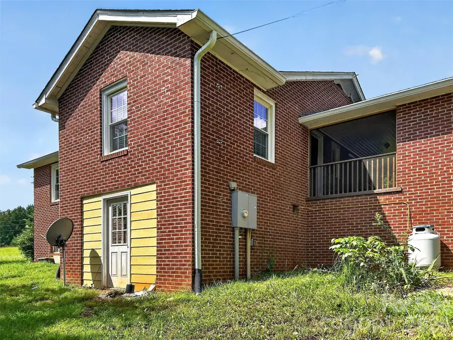 683 Mcdaniel Road, Lake Lure, NC 28746 - #3