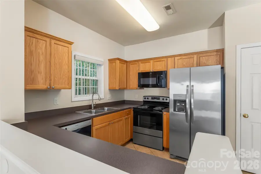 1360 21st Avenue Ne, Hickory, NC 28601 - #3