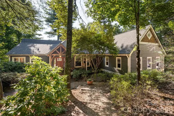 137 Bear Landing Drive, Hendersonville, NC 28792