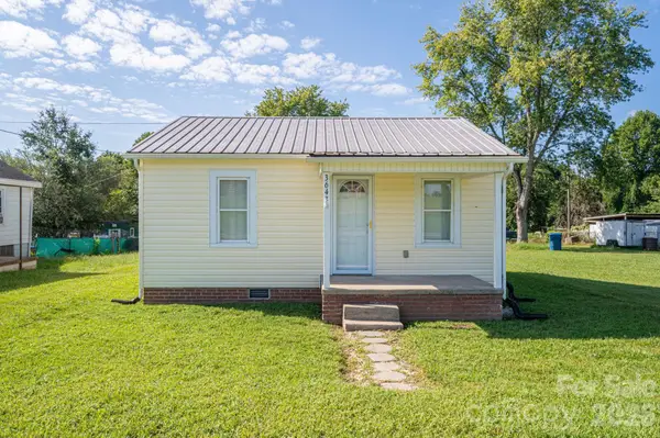 3643 Icard Rhodhiss Road, Connelly Springs, NC 28612