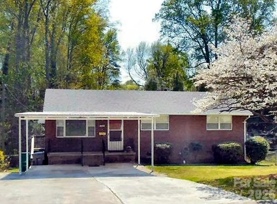 710 Manhasset Road, Charlotte, NC 28209 - #2