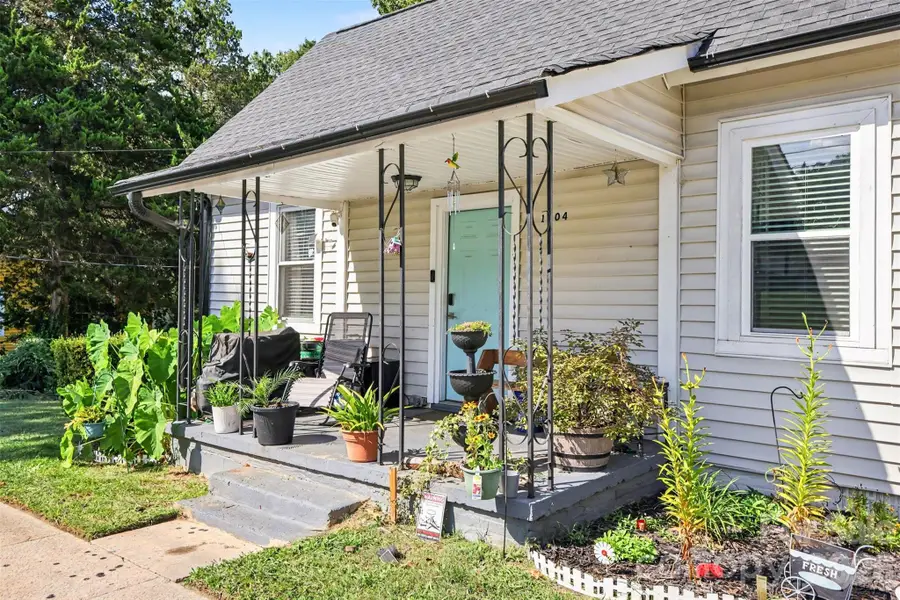 1104 W 7th Avenue, Gastonia, NC 28052 - #3
