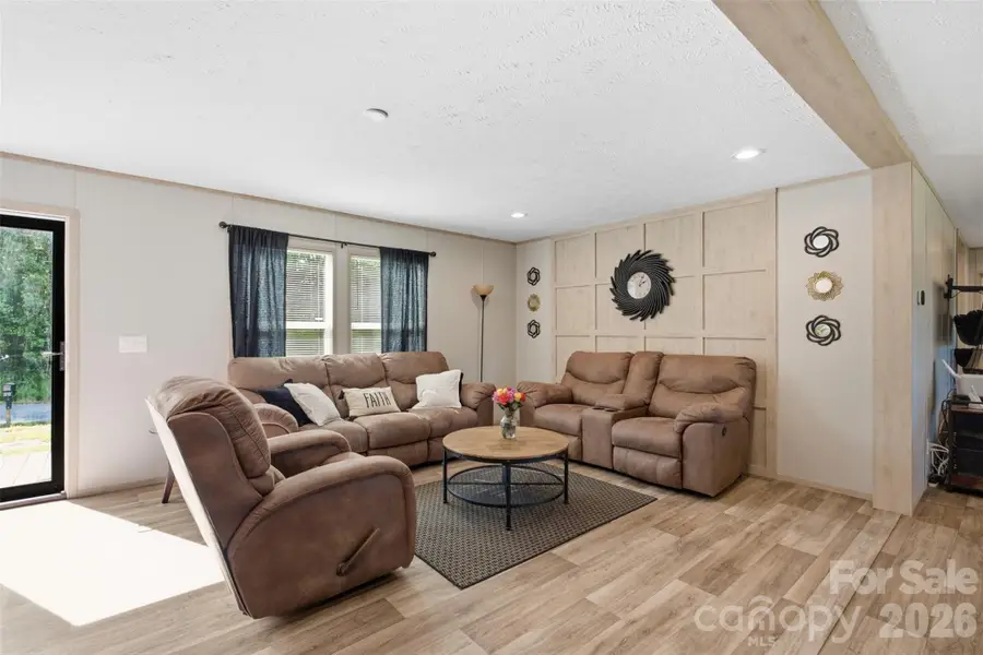 3194 Medicine Bow None, Claremont, NC 28610 - #3