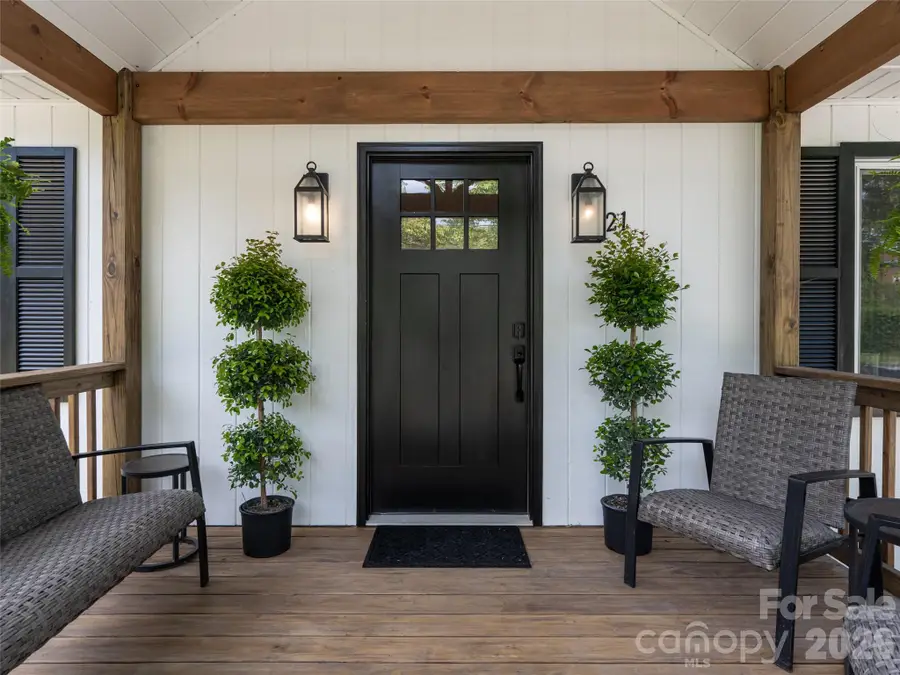 21 W Chapel Road, Asheville, NC 28803 - #2