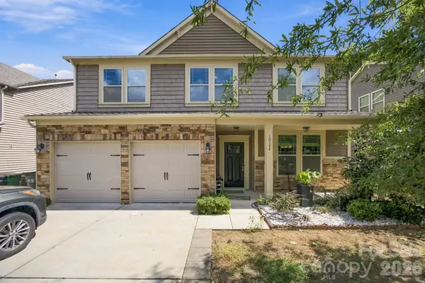 10124 Michael Crossing Drive, Charlotte, NC 28213