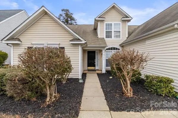 11619 Planters Estates Drive, Charlotte, NC 28278