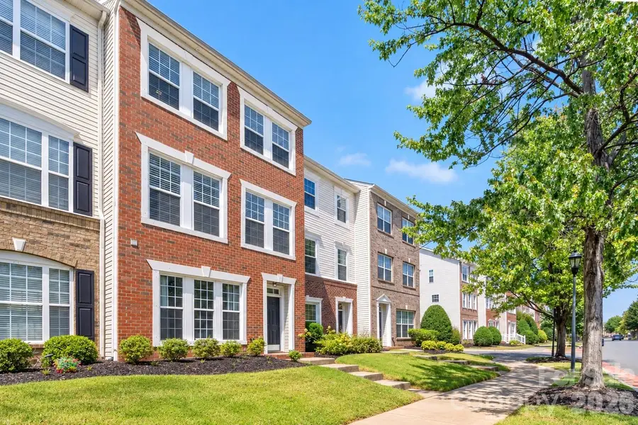 9810 Kings Parade Boulevard, Charlotte, NC 28273 - #2