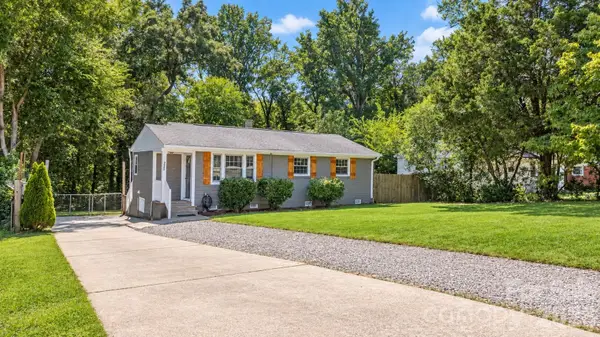2026 Choyce Circle, Charlotte, NC 28217