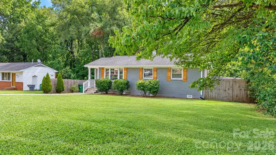2026 Choyce Circle, Charlotte, NC 28217 - #2