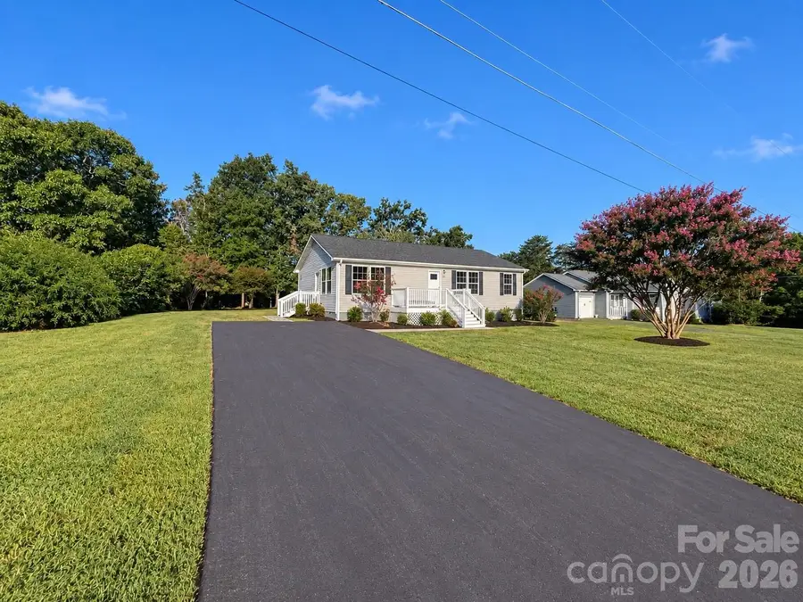 5217 Canterbury Drive, Conover, NC 28613 - #3