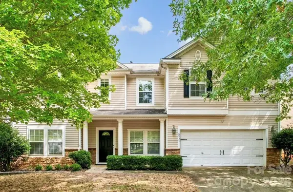 6934 Evanton Loch Road, Charlotte, NC 28278