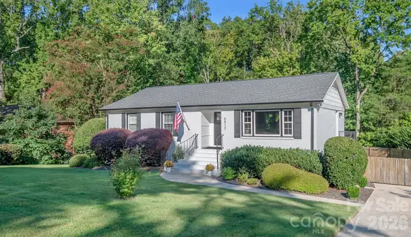 5917 Doncaster Drive, Charlotte, NC 28211
