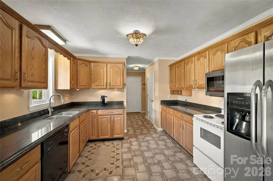 1229 Birch Drive, Morganton, NC 28655 - #2