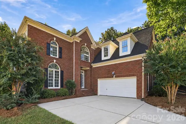 3439 Twelve Oaks Place, Charlotte, NC 28270