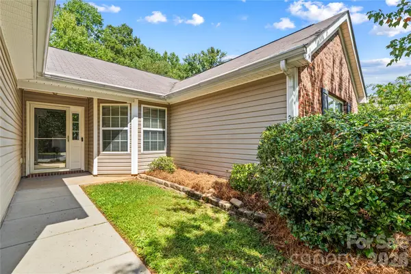 2457 Marthas Ridge Drive, Statesville, NC 28625