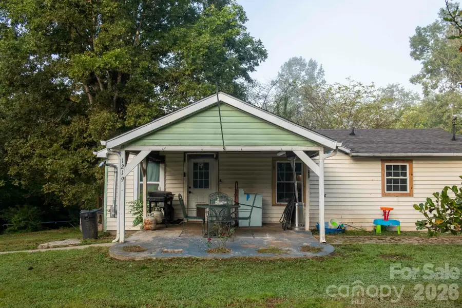 1219 Peak Place Nw, Lenoir, NC 28645 - #3