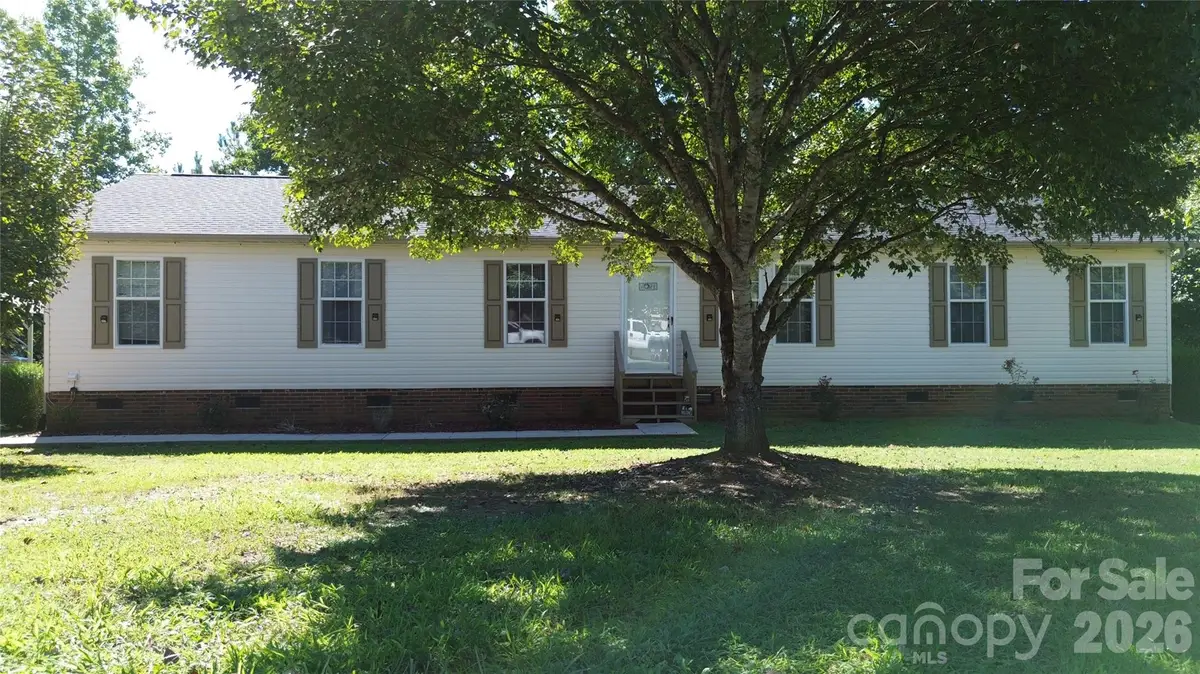 109 Grand Acres Lane, Maiden, NC 28650 - #1