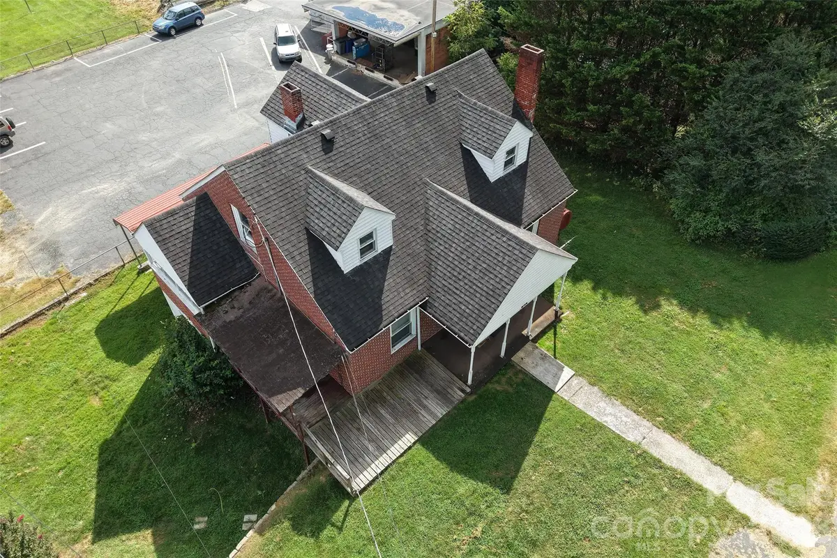 164 N Mitchell Avenue, Bakersville, NC 28705 - #1