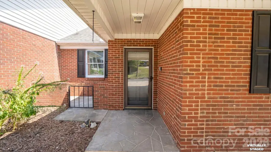 19942 Oak Leaf Circle, Cornelius, NC 28031 - #2