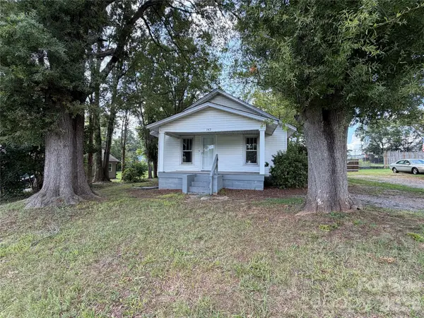 142 26th Street Sw, Hickory, NC 28602