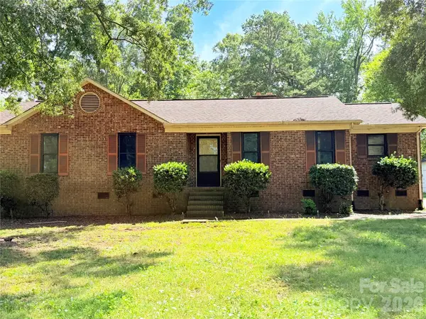 304 Plaza Drive, Harrisburg, NC 28075