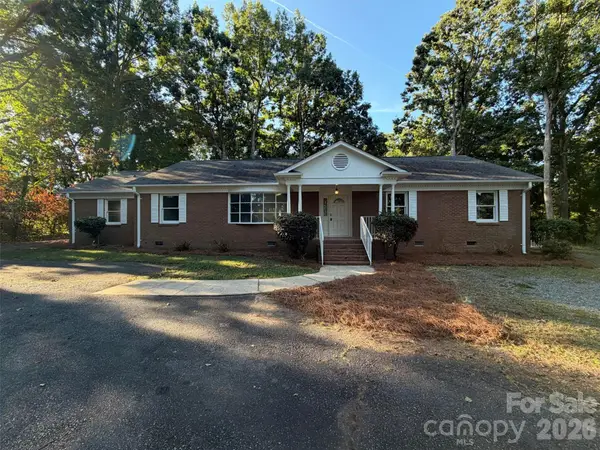 1524 Mt Holly Huntersville Road, Charlotte, NC 28214