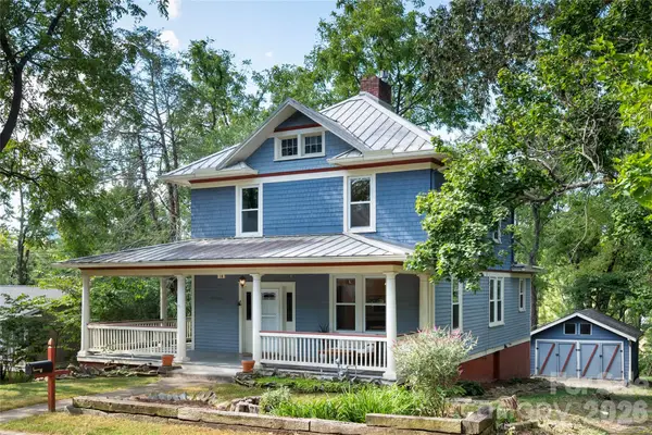 16 West Street, Asheville, NC 28801