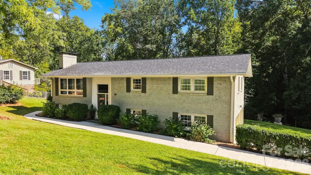 89 Lakemont Park Road, Hickory, NC 28601 - #1