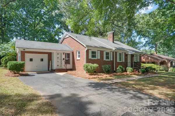 419 1st Avenue N, Conover, NC 28613
