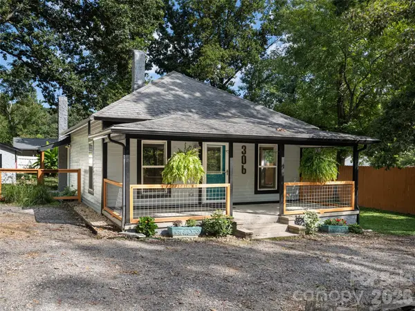 306 Mccoy Cove Road, Black Mountain, NC 28711