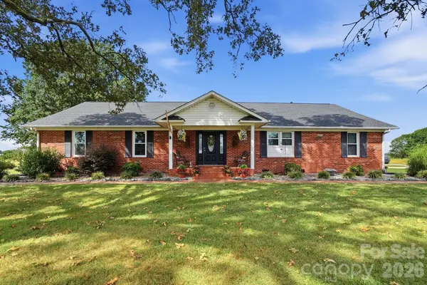 1061 Old Peachland Road, Marshville, NC 28103