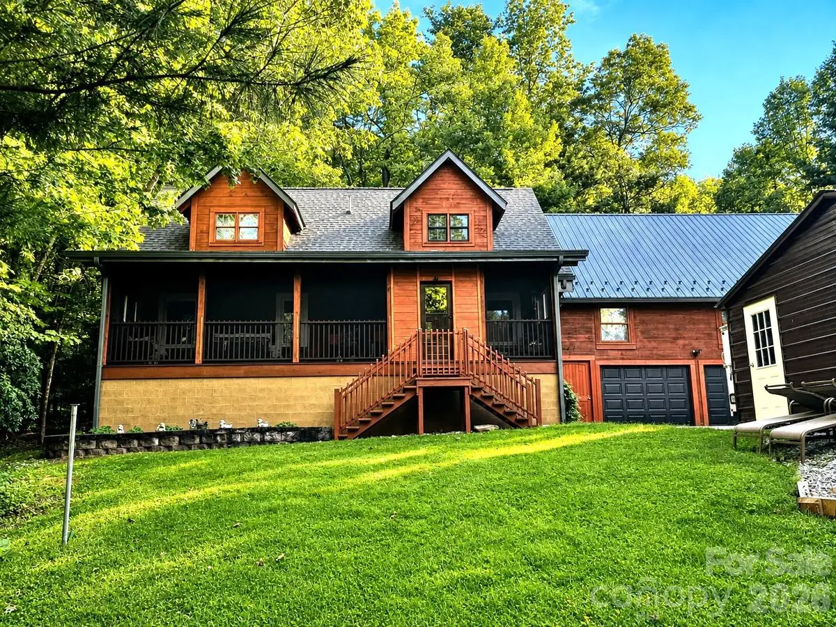 153 Montgomery Place Lane, Zirconia, NC 28790 - #1