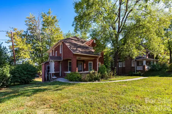 16 Gracelyn Road, Asheville, NC 28804