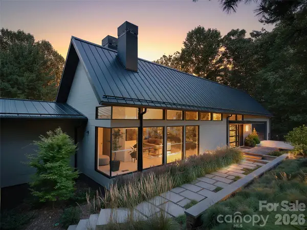 6 Waterside Drive, Asheville, NC 28804